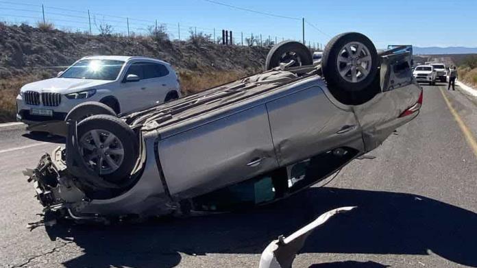 MUJER RESULTA LESIONADA EN VOLCADURA EN LA CARRETERA FEDERAL 57 MUJER RESULTA LESIONADA EN VOLCADURA EN LA CARRETERA FEDERAL 57
