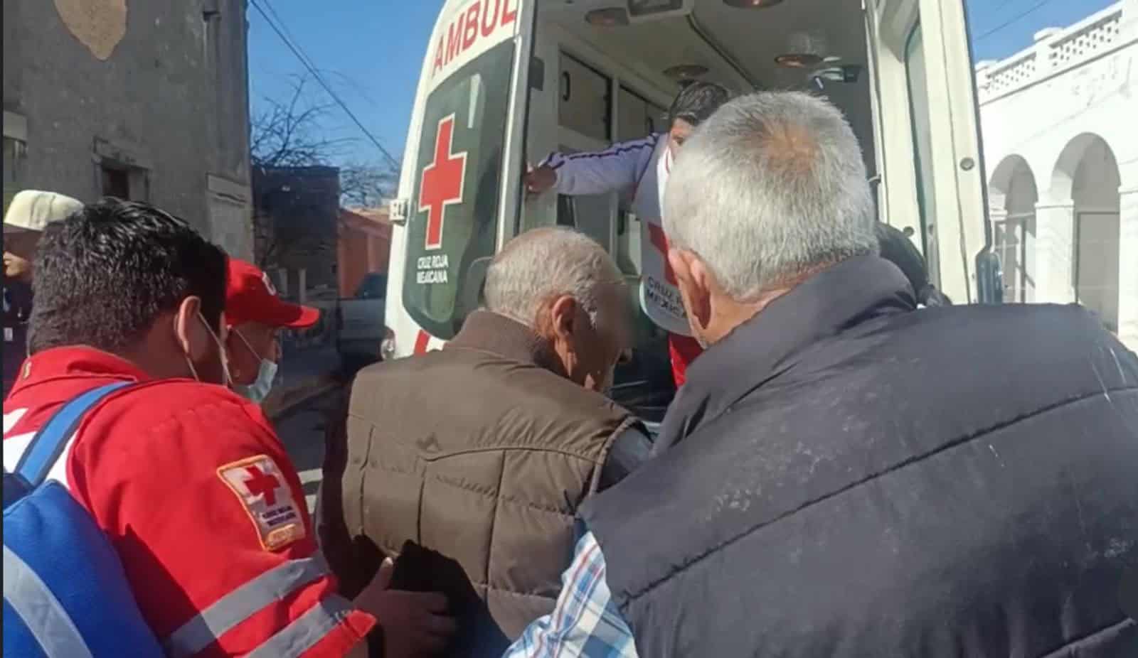 Agrede brutalmente a adulto mayor tras atropello accidental de perro