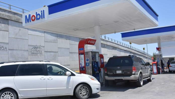 Cae venta de gasolina