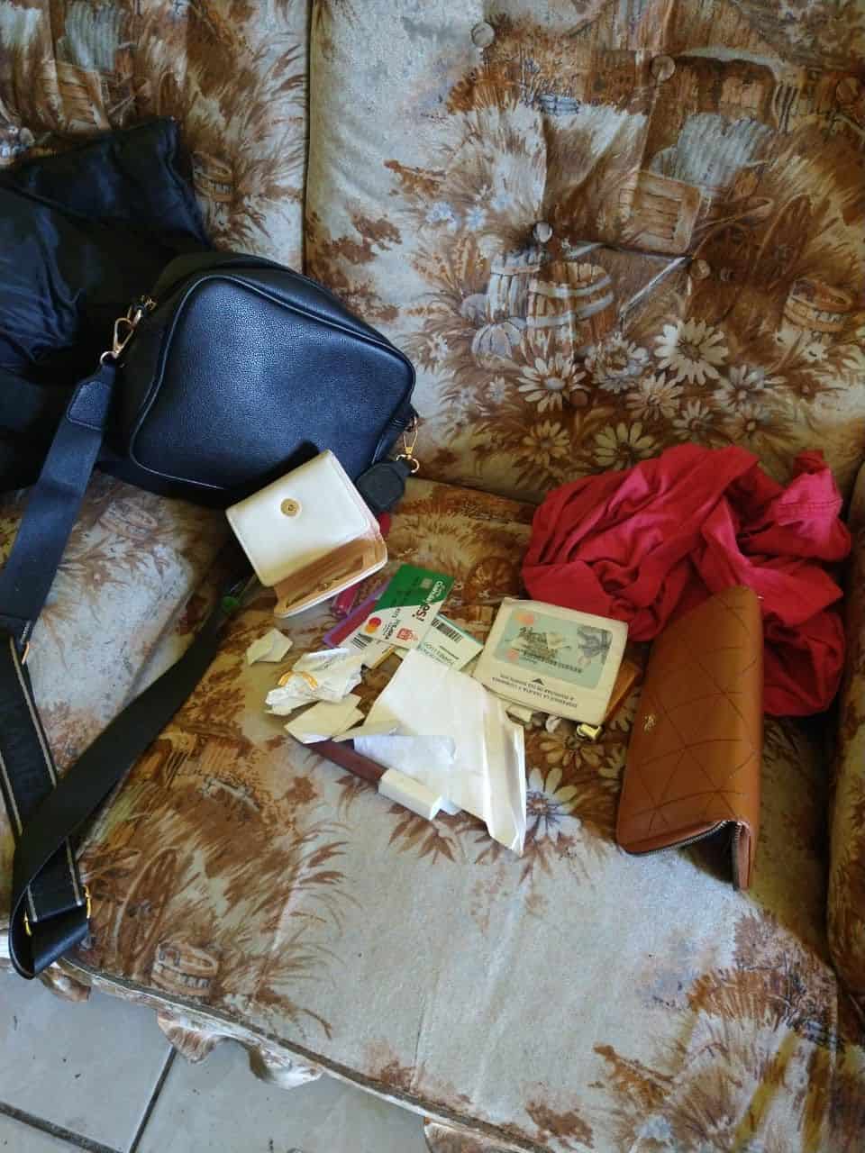 De este bolso se llevaron más de 51 mil pesos.