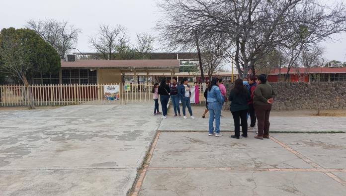 Toma de escuela Lázaro Cárdenas cumplió una semana