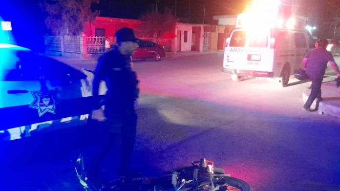 Lesionada motociclista en fuerte choque Lesionada motociclista en fuerte choque