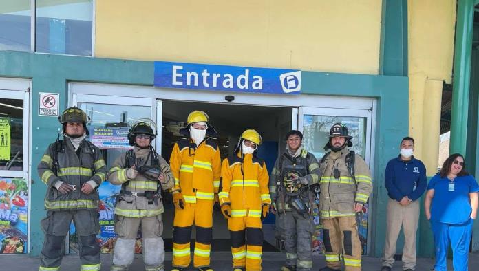 Evalúan Tiempo de Respuesta en Simulacro de Incendio en un Supermercado de Allende