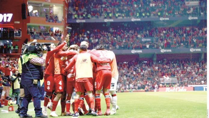 Se calienta América - Toluca; Kevin Álvarez responde a Mohamed