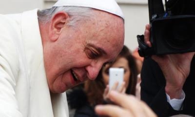 Papa Francisco sigue recuperándose tras recaída