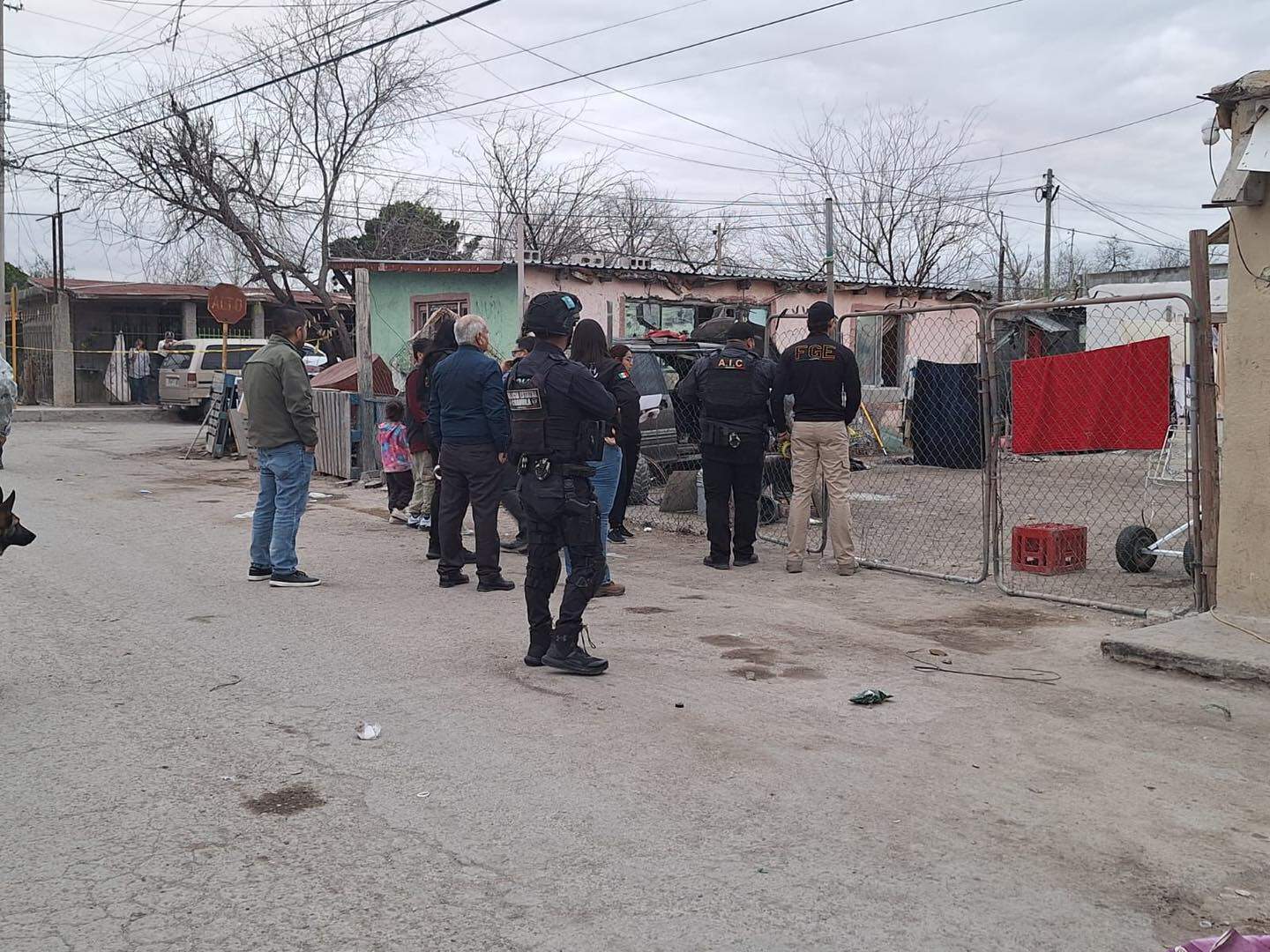 Cateo en la colonia San Joaquín deja siete detenidos