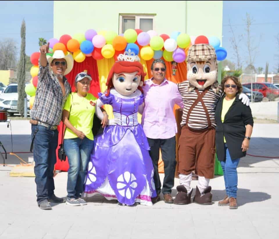 Promueven la convivencia en evento del DIF Nava
