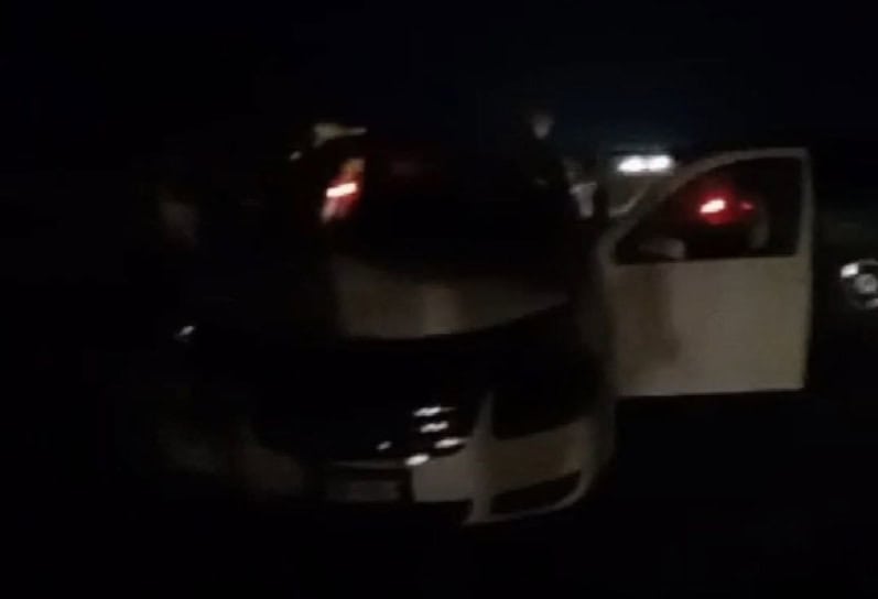 Pierden el control y chocan contra palmera en la carretera Zaragoza-Morelos
