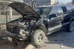 Atienden Bomberos choque frontal en Allende