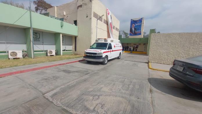 Alumna de primaria es trasladada por intoxicación