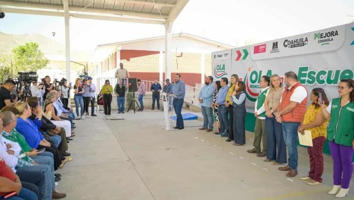 Llega Ola Monclovense a escuela Evangelina