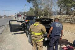 Se incendia auto en Morelos tras falla en cableado