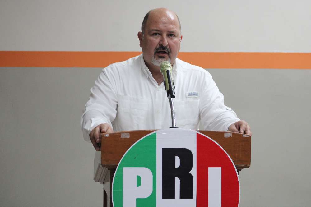 David Mussi Garza encabezó el festejo del 96 aniversario del PRI