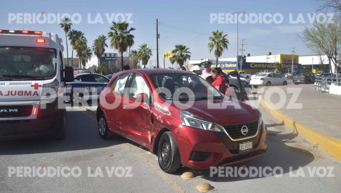 Provoca mujer choque a los pies de Madero