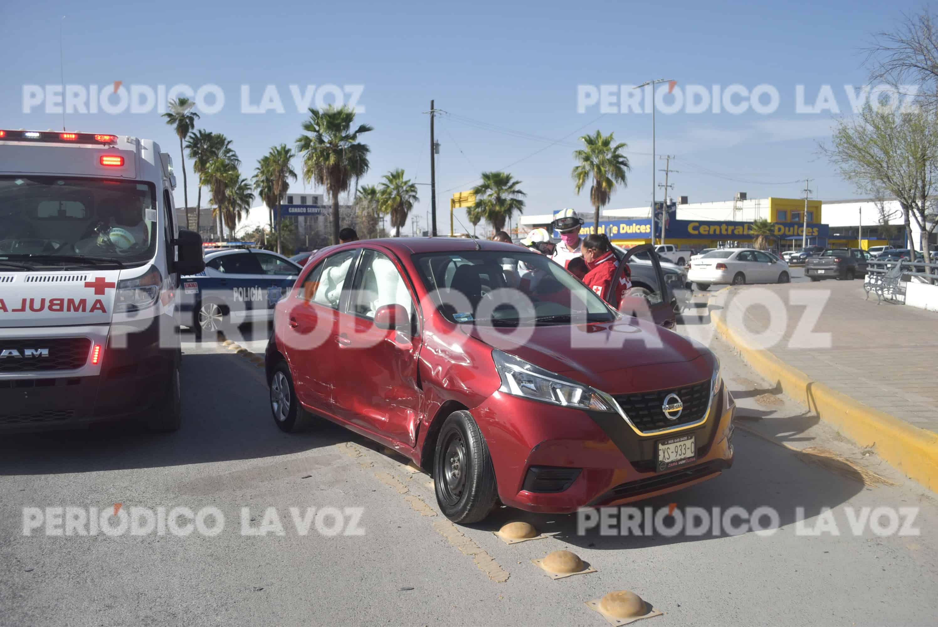 Provoca mujer choque a los pies de Madero