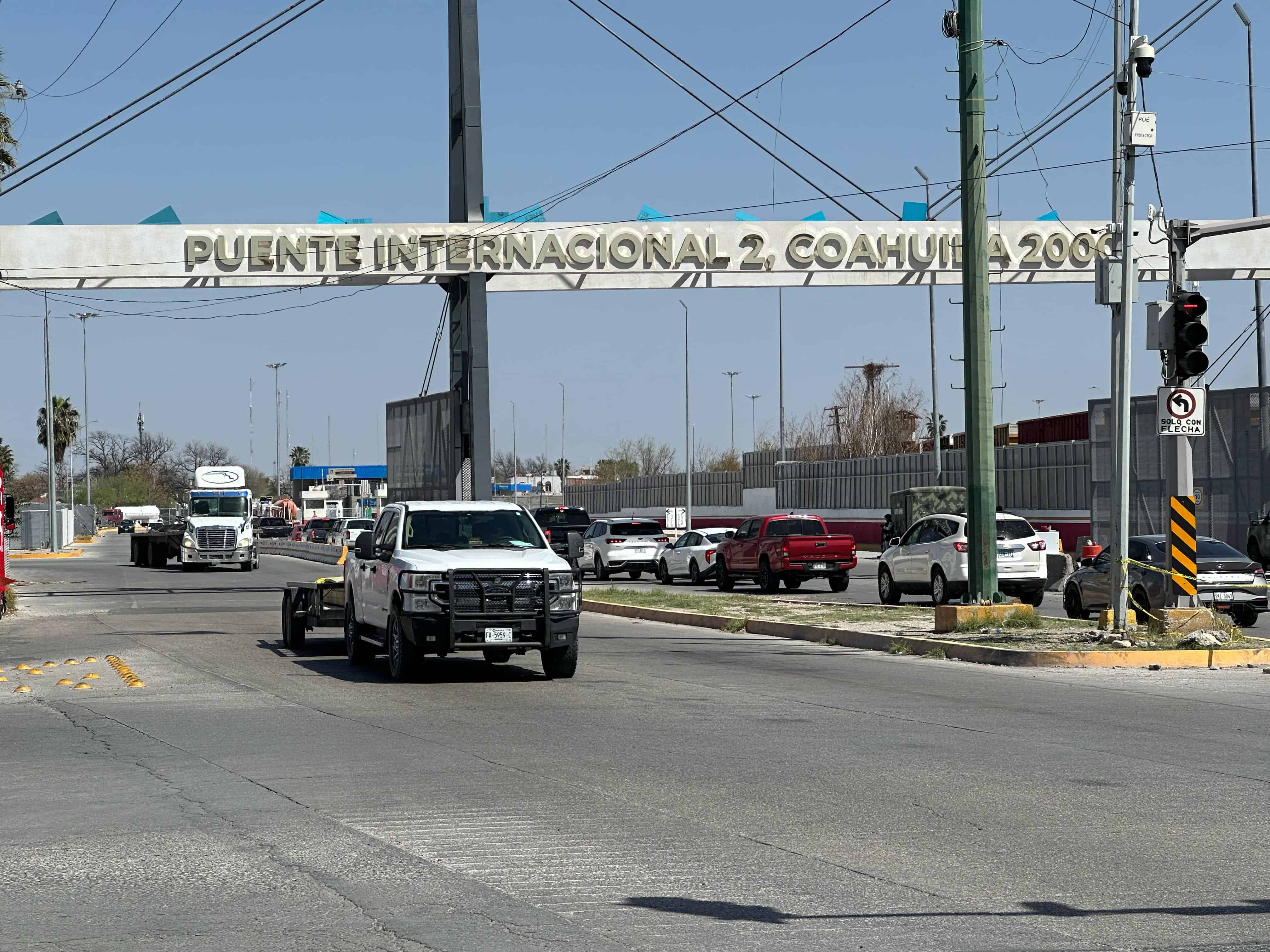 Se Registraron Largas Filas a Eagle Pass en el Puente 2 