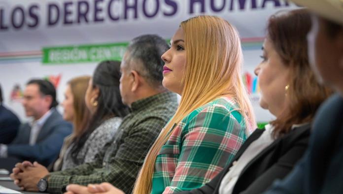 Ratifica Yesica Sifuentes compromiso con los DH