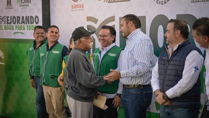 Reponen tubería en la Hipódromo