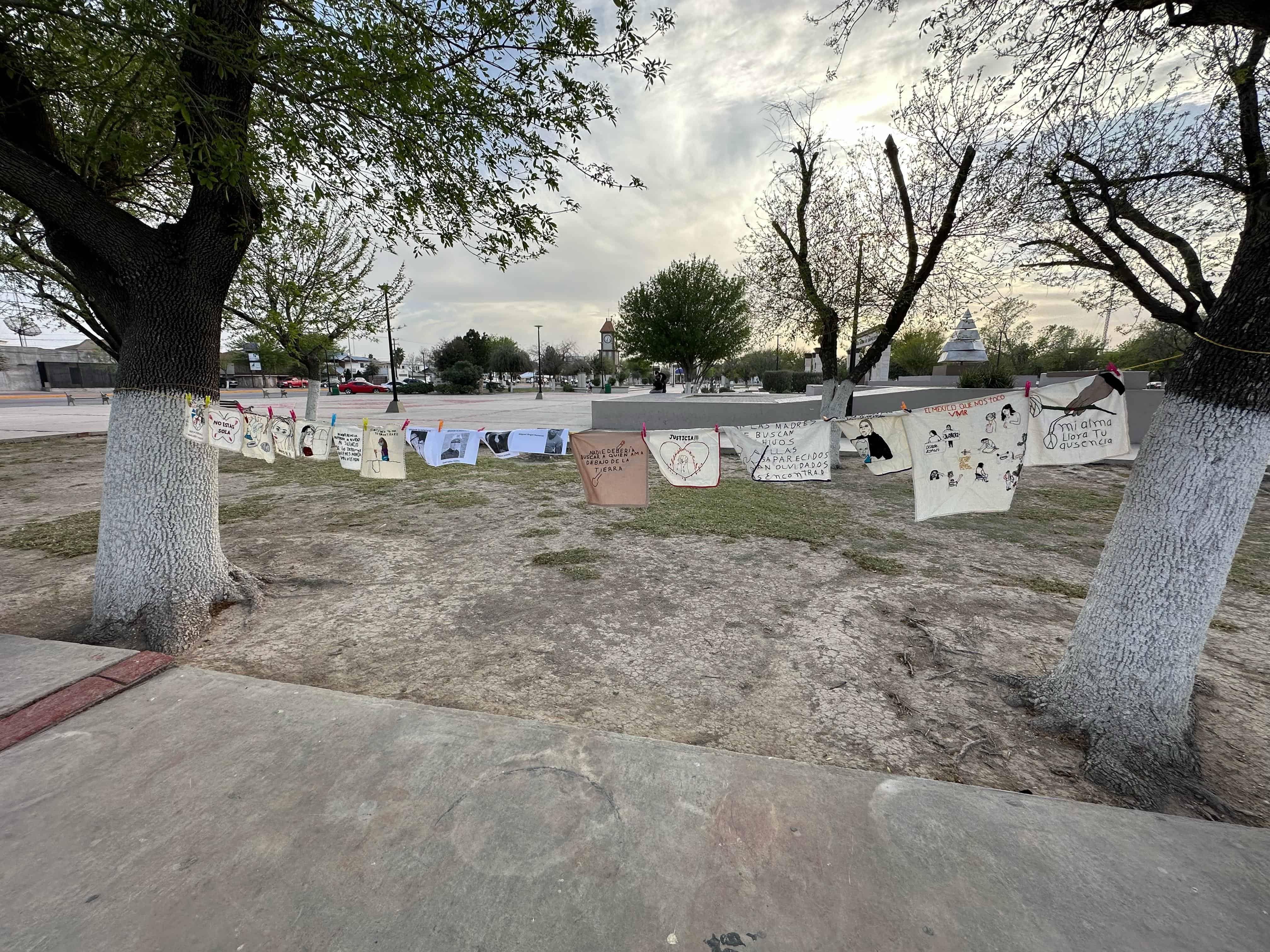 Exhiben a DEUDORES ALIMENTICIOS y Desaparecidos en la Macroplaza de Piedras Negras