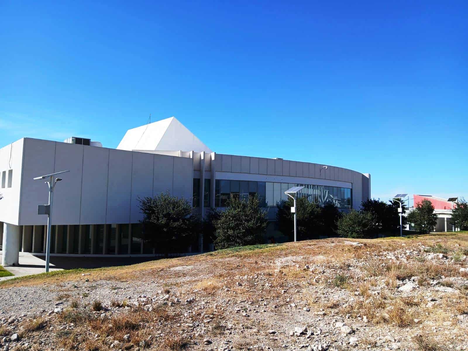 Resalta la UAdeC a la mujer universitaria