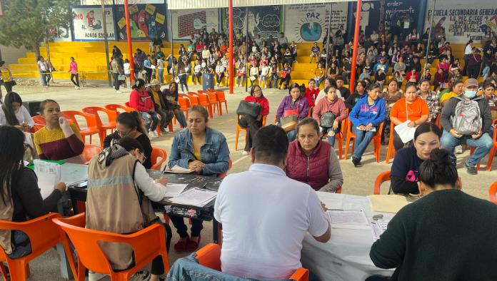 Más de 3 mil jóvenes se benefician con la beca Rita Cetina en Ciudad Acuña