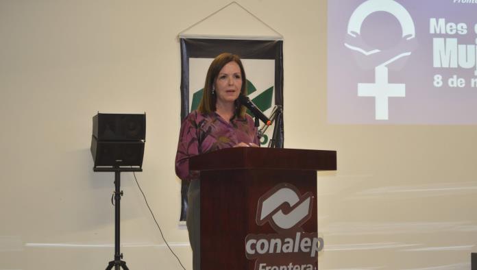"Luchen por sus sueños", Sari P.