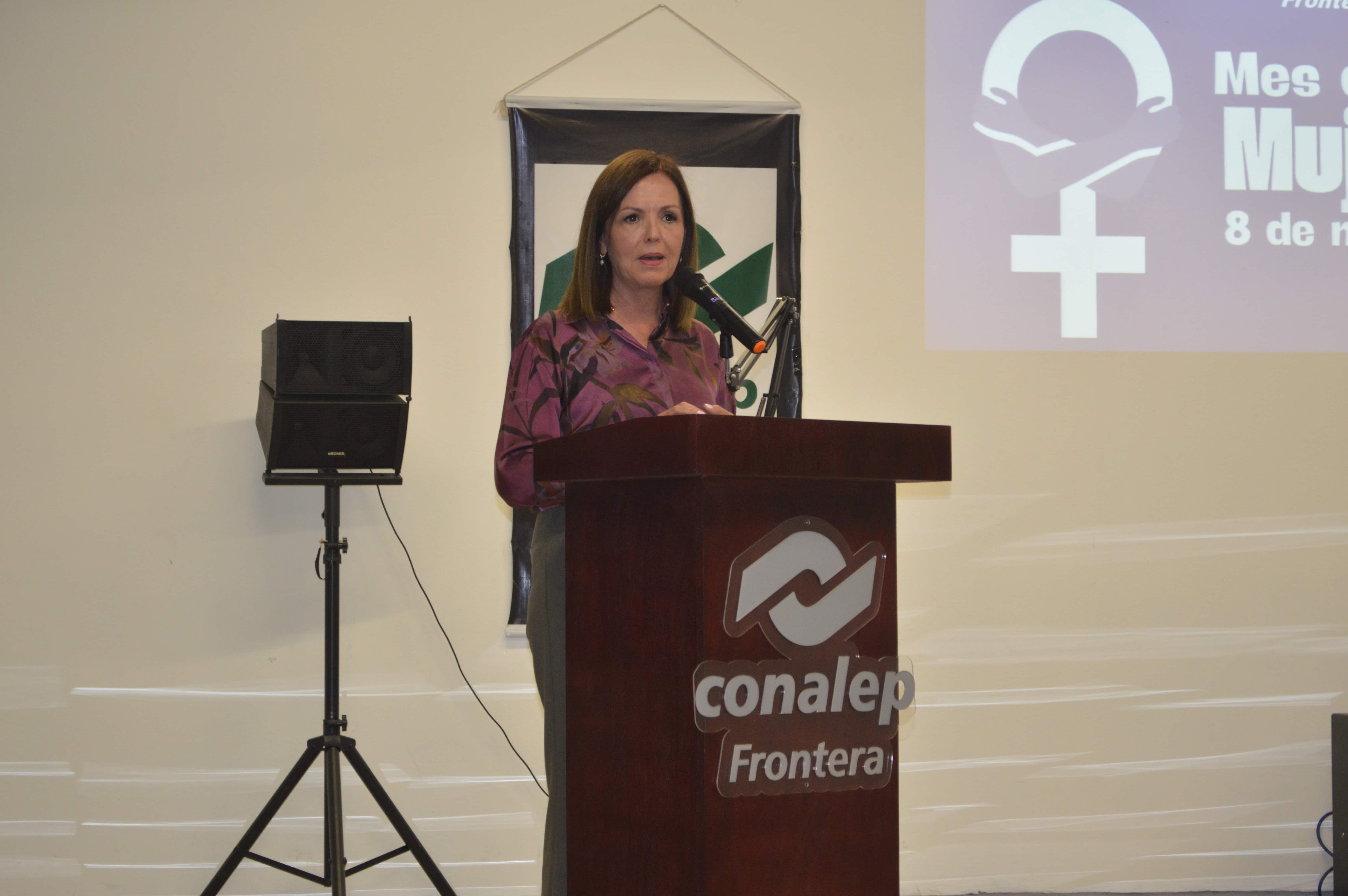 Sara Irma Pérez Cantú recordó el camino que recorrió para llevarla hasta donde está, ser la primera alcaldesa de Frontera.