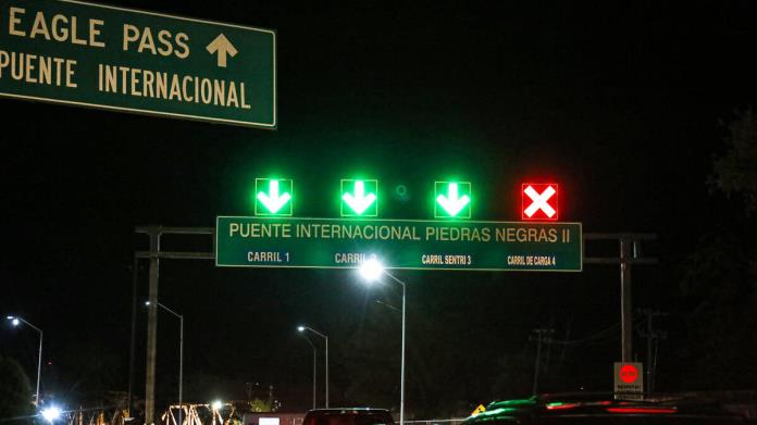 Decomisan Arma Oculta en Bocina a Paisano en Puente Internacional 2 Decomisan Arma Oculta en Bocina a Paisano en Puente Internacional 2