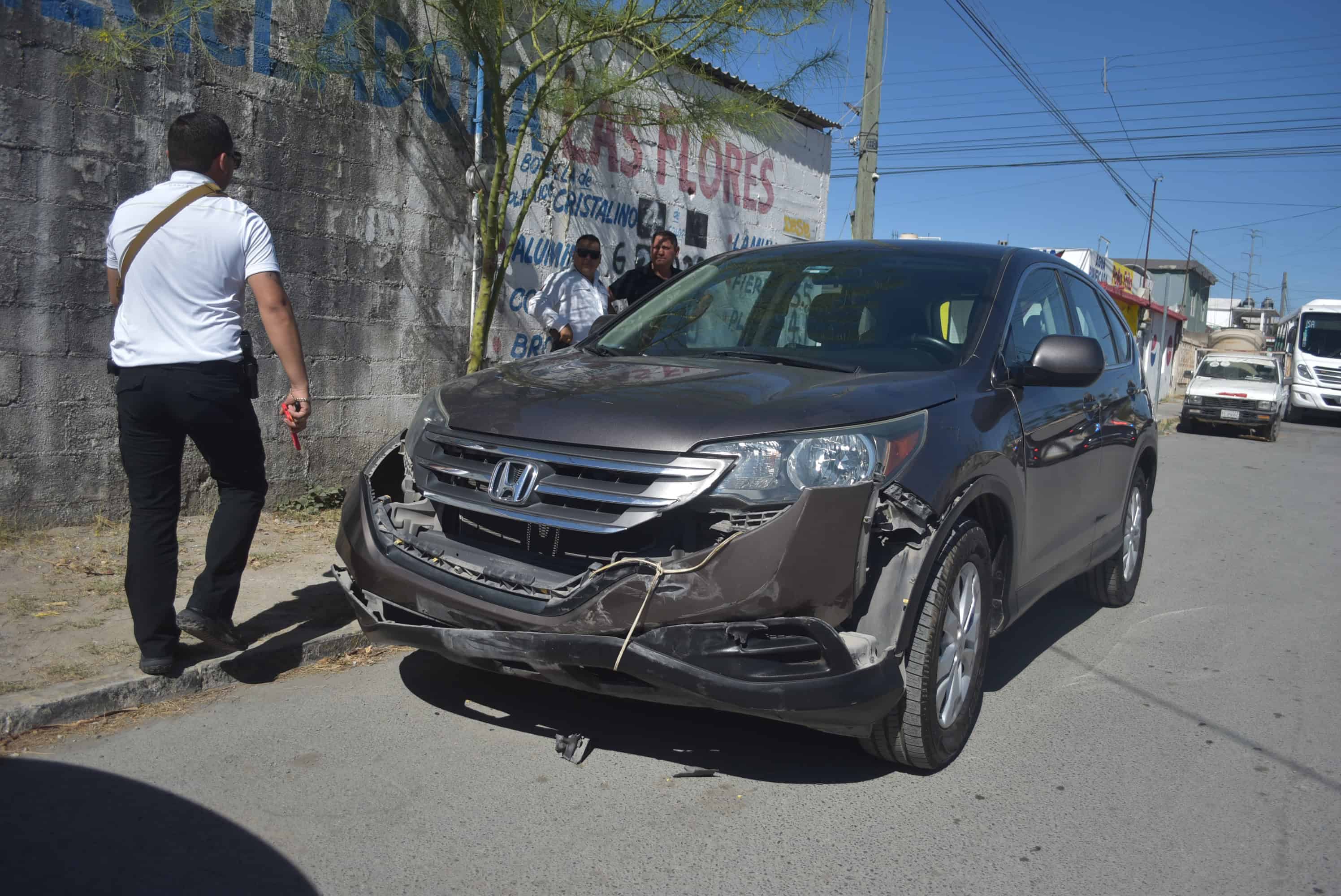 Deja defensa en accidente