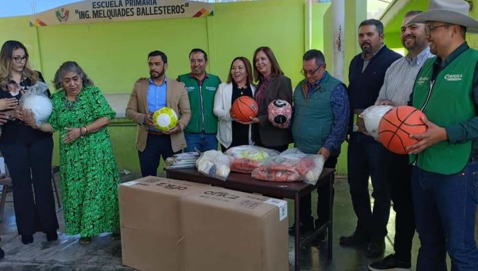 Equipan primaria con 50 mil pesos