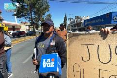 Bloquean manifestantes vialidad en V. Carranza, otra vez