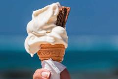 Niño denuncia a su mamá porque se comió su helado