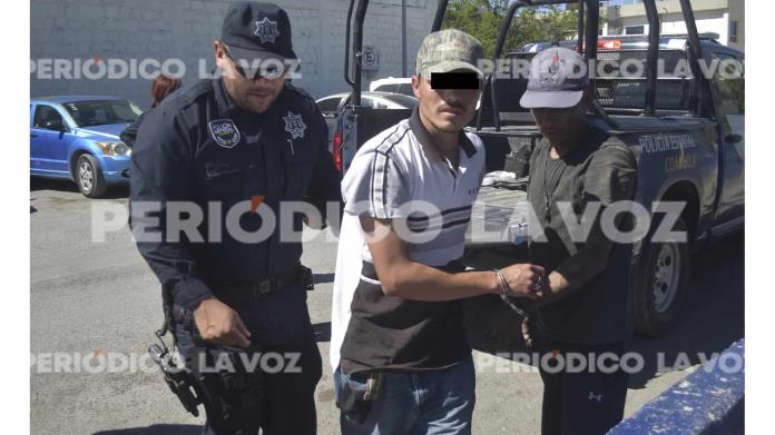 Detienen estatales a amigos de vicios Detienen estatales a amigos de vicios