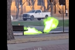 Salen llamas verdes de las alcantarillas del Texas Tech