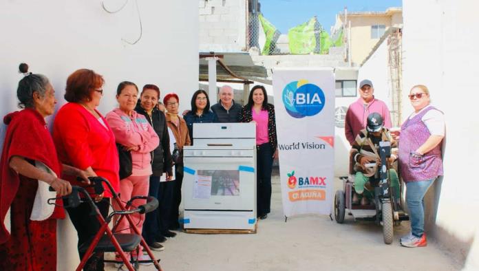 Banco Internacional de Alimentos dona estufa a la Casa del Abuelo en Ciudad Acuña