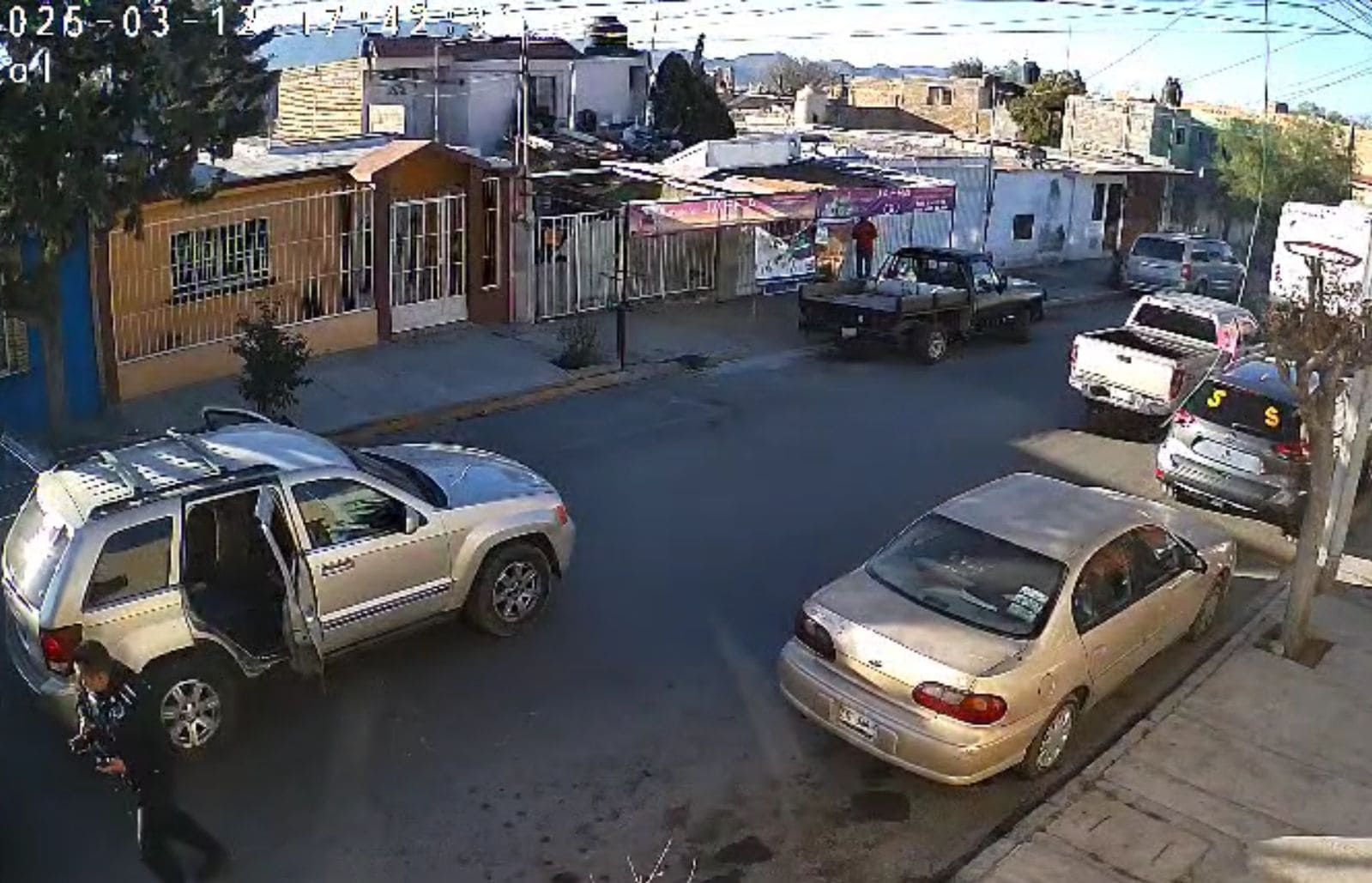 Difunden video de persecución con presuntas detonaciones en el centro de Saltillo