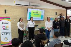 Imparten conferencia sobre prevención de adicciones en Villa Unión