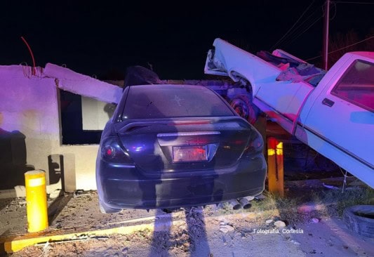 Ebrio al volante provoca choque múltiple