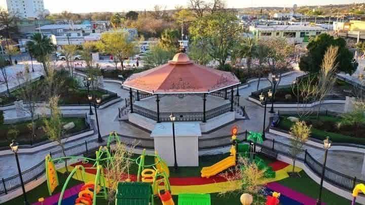 Remodelación de la Plaza Benjamín Canales está por finalizar en Ciudad Acuña