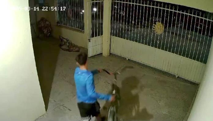 Buscan a presunto ladrón de bicicletas en Nava