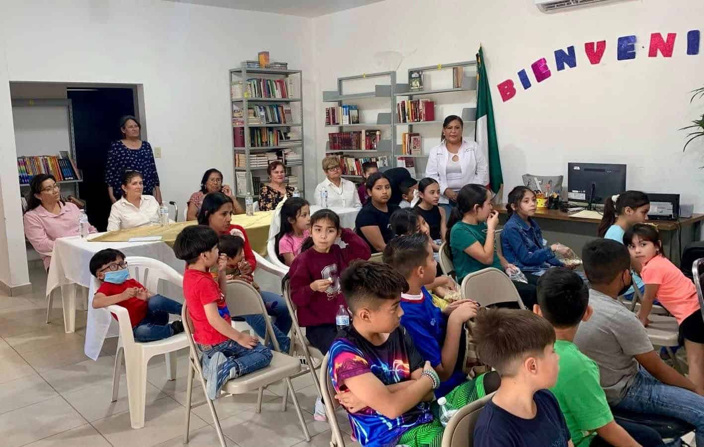 Fomentan la Lectura en Niños de Nava con Círculo de Lectura