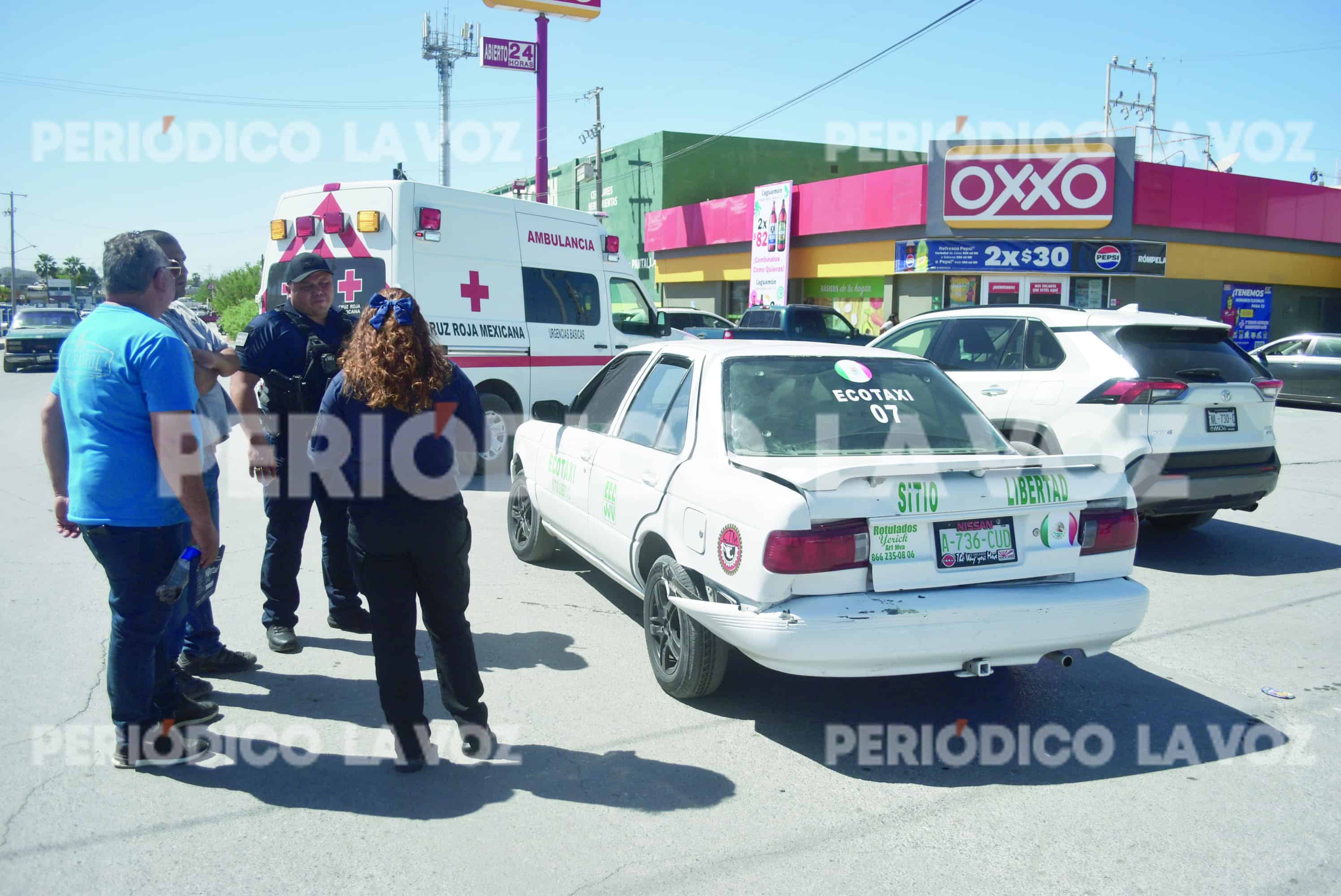 El choque ocurrió en el cruce de la calle Plan de Guadalupe y Arturo Méndez de la Garza.