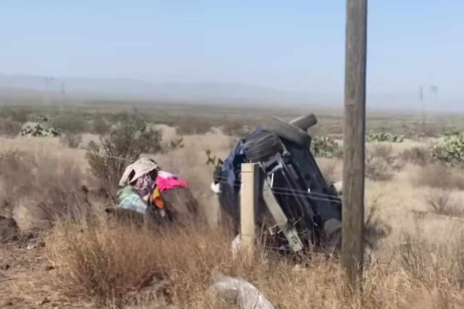 Vuelca vehículo tipo sedán sobre el kilómetro 90 de la carretera federal 57.