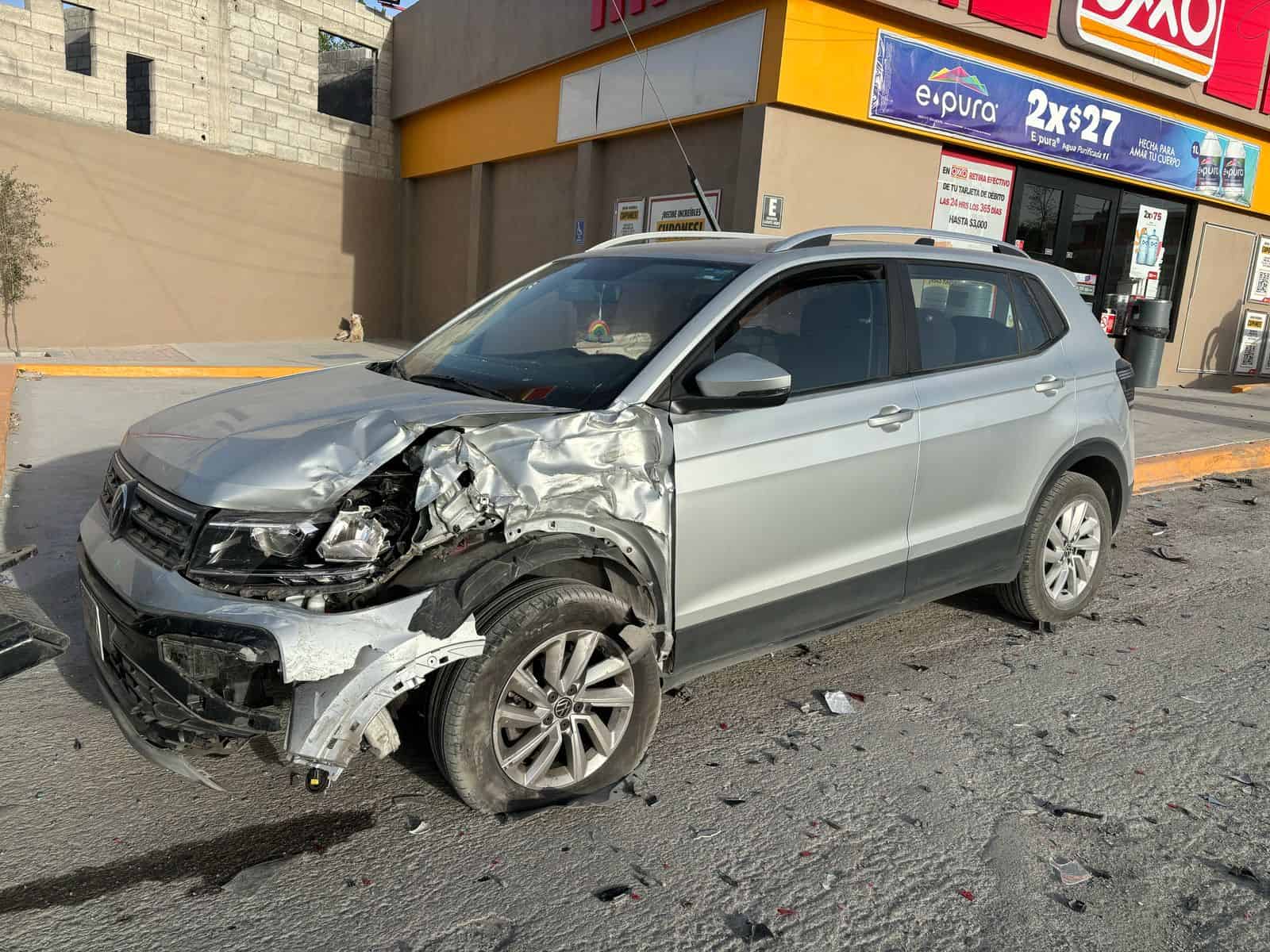 Destroza camioneta prestada