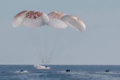 Astronautas regresan a la Tierra tras quedar varados nueve meses en el espacio.