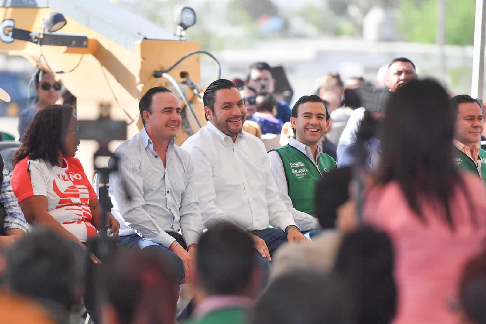 Inician Carlos y Manolo "Prendamos Monclova"
