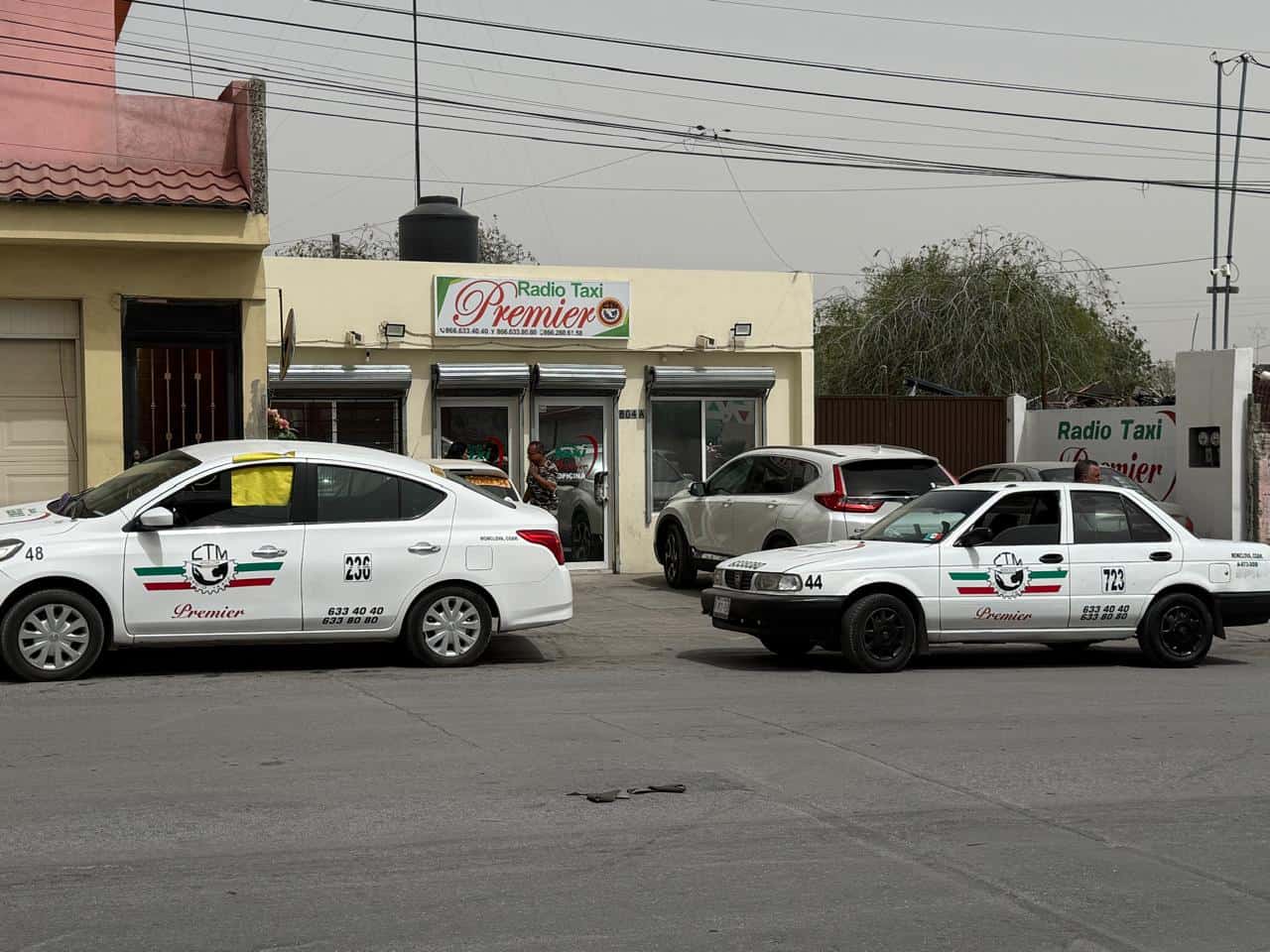 Taxistas de Monclova exigen regulación de InDriver y denuncian a funcionarios con flotillas de vehículos