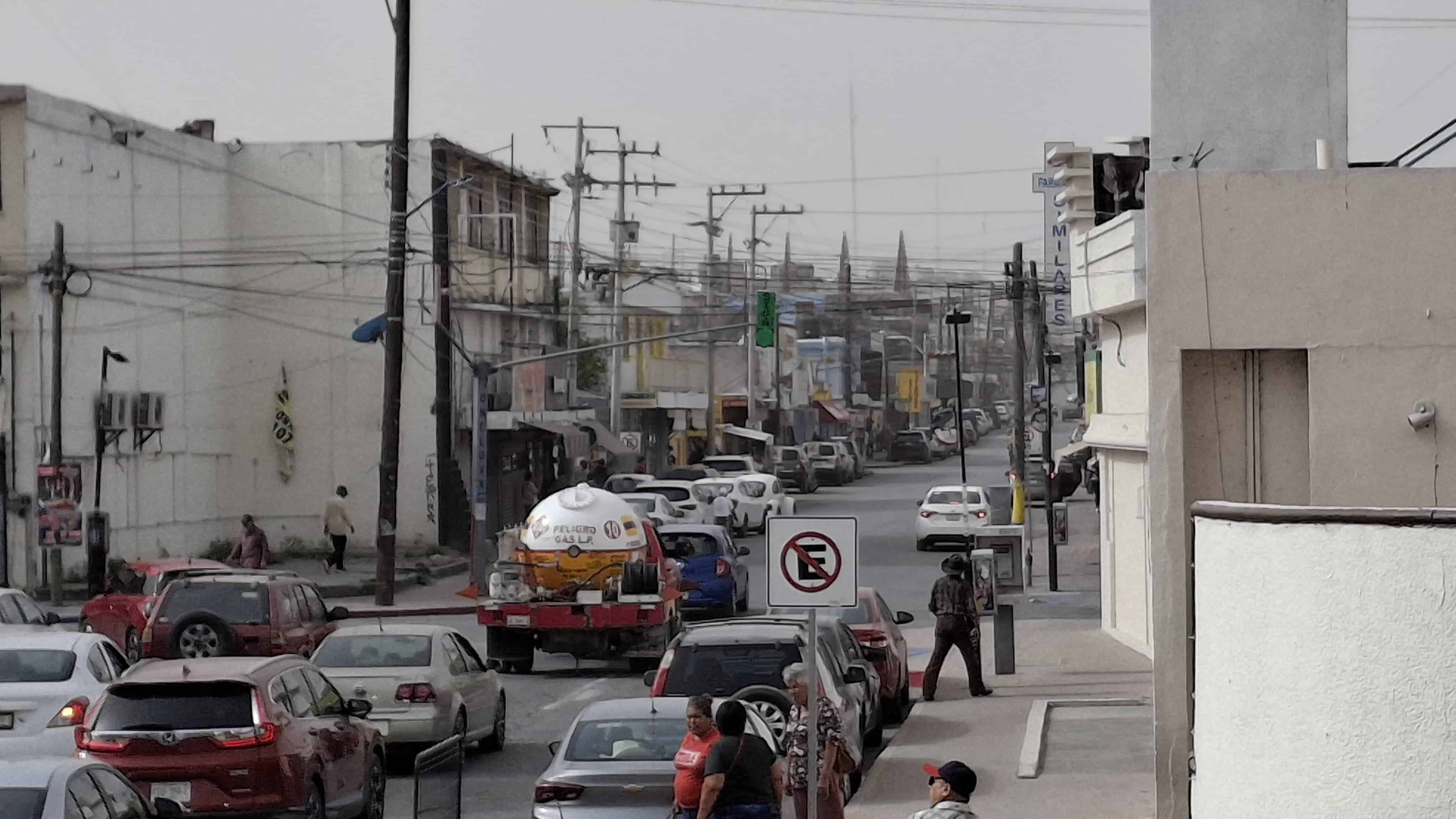 Tormenta de polvo cubre la ciudad