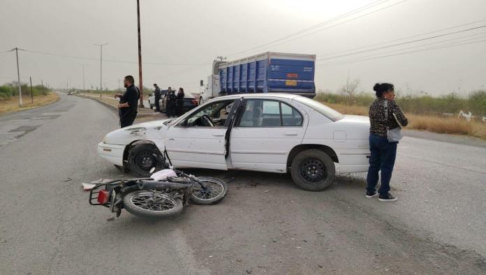 Motociclista termina herido en accidente