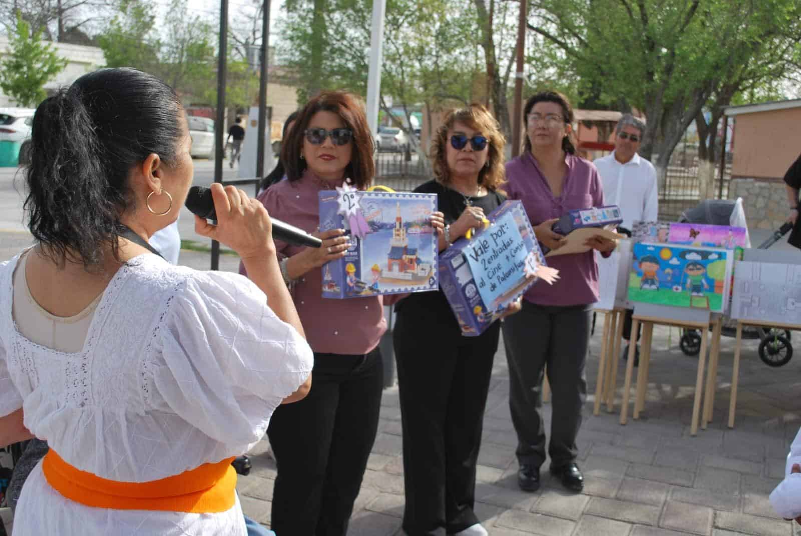 Estudiantes de Nava Participan en el Concurso Dibujando la Inclusión para Fomentar el Re